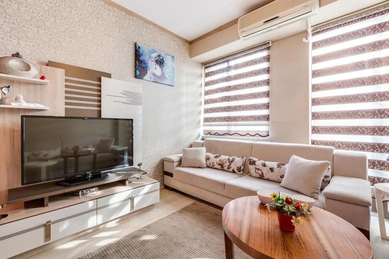 Downtown Two-Bedrom Apartment Tbilisi Exterior photo