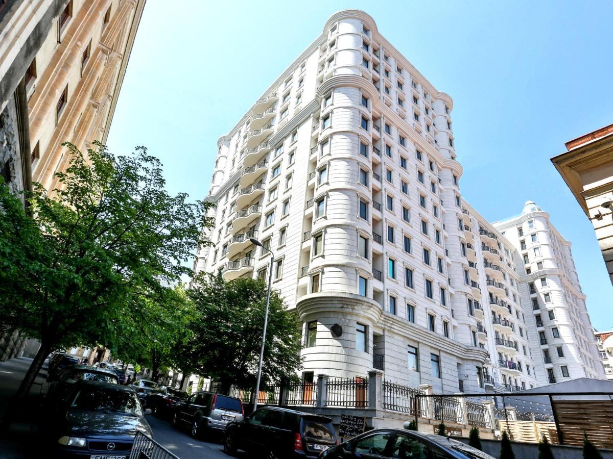 Downtown Two-Bedrom Apartment Tbilisi Exterior photo
