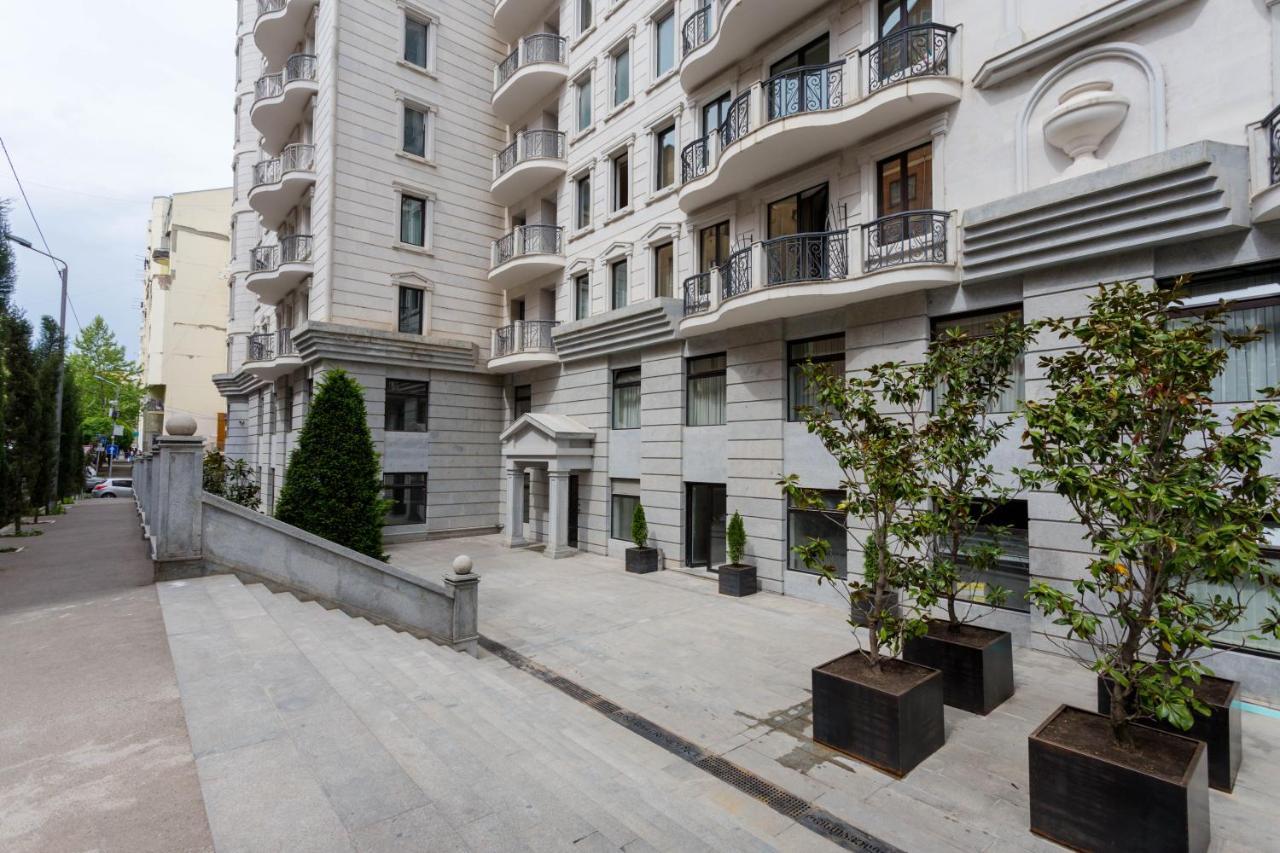 Downtown Two-Bedrom Apartment Tbilisi Exterior photo