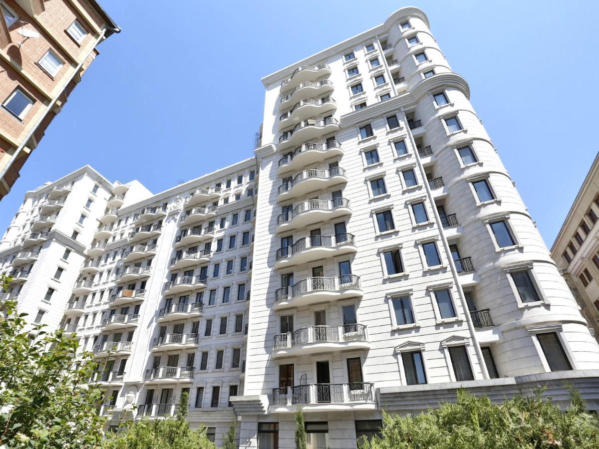 Downtown Two-Bedrom Apartment Tbilisi Exterior photo